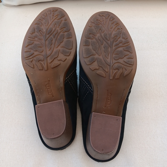 Black leather suede studded heeled mules/clogs Size 7 Wide - Picture 8 of 11